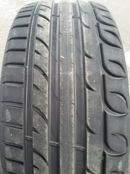 Taurus Ultra High Performance 215/60R17 96H