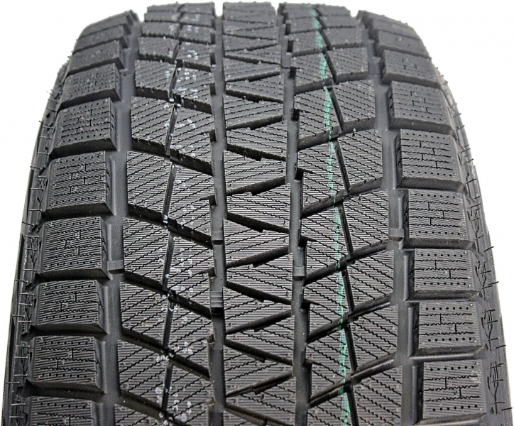 HABILEAD IceMax RW501 215/60R16 99H