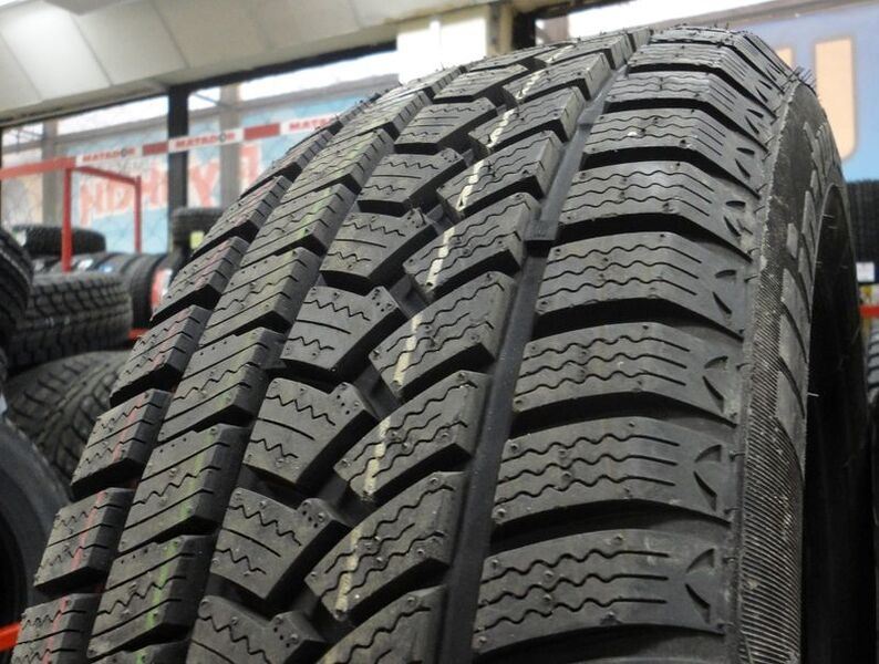 Ovation W586 205/45R17 88H