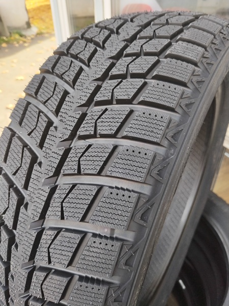 LingLong GreenMax Winter Ice I-15 SUV 275/55R20 113T